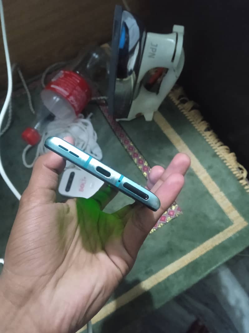 OnePlus 8t 1