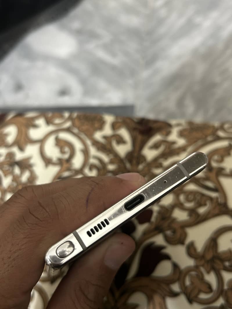 Samsung Mobile Note 10 Plus 4