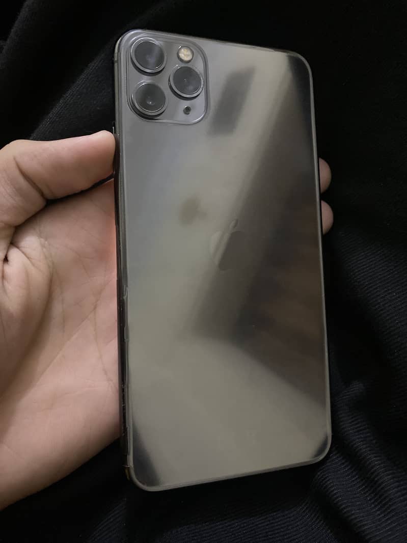 Apple iPhone 11 Pro Max 6