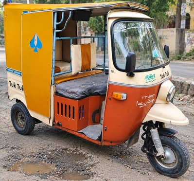 Tuk Tuk a one condition 03465319781
