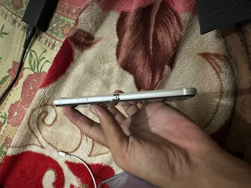 Apple iPhone SE 3