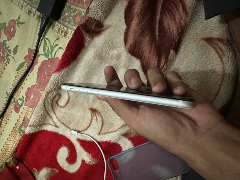 Apple iPhone SE 4