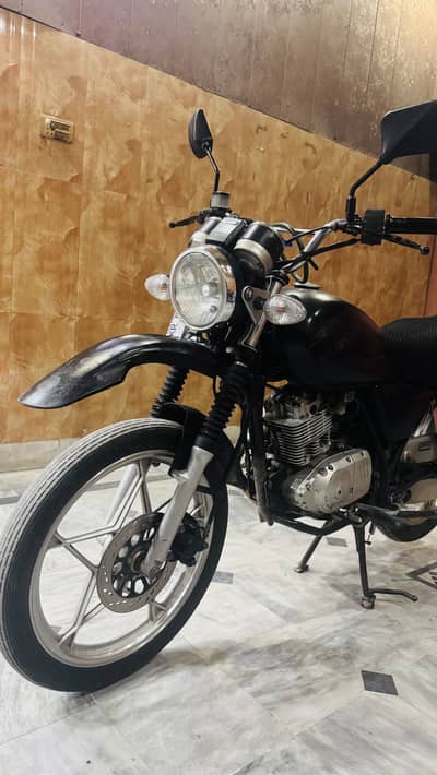 Urgent Suzuki 150 For Sale best condition tanki tapay like new