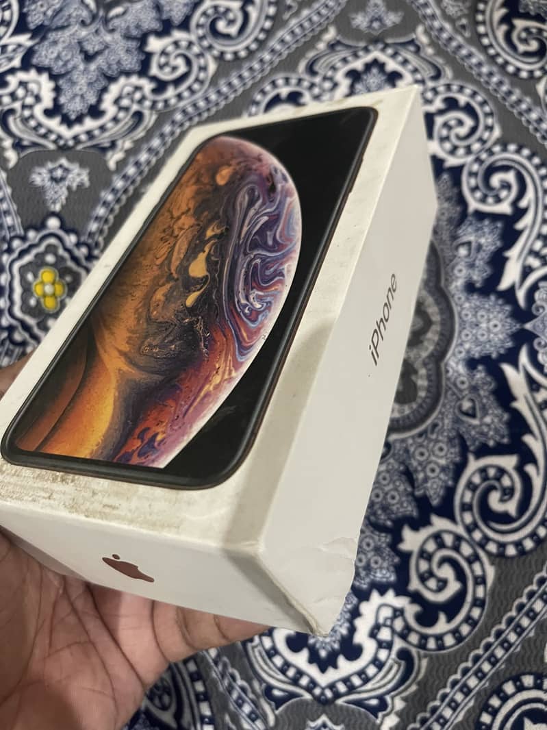Apple iPhone XS 7