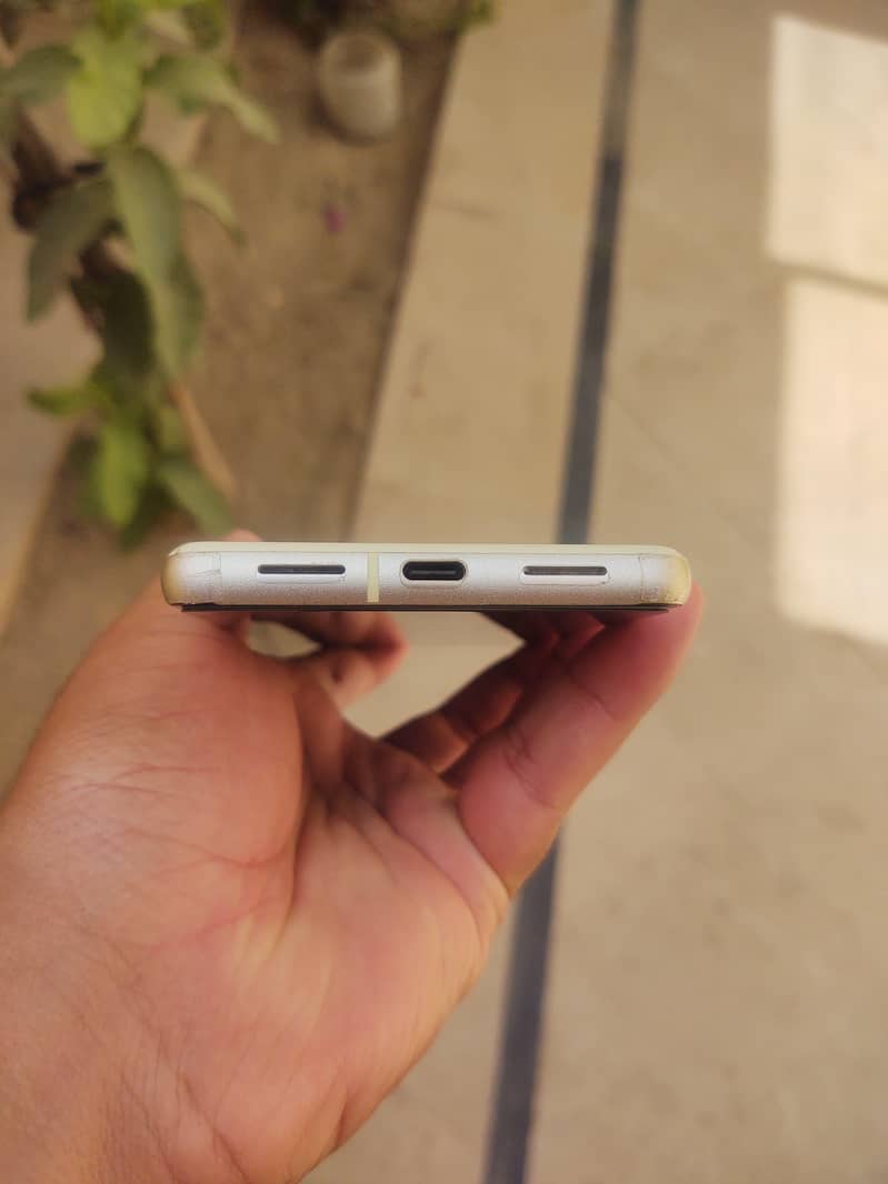 Google Pixel 7 5