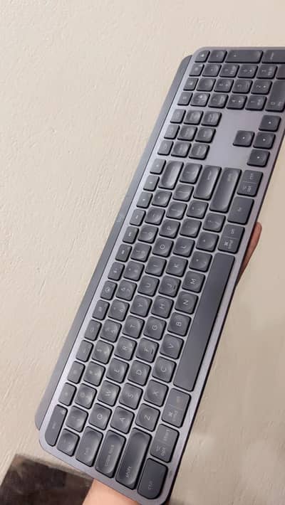 Logitech MX keys free in one bluetooth business edition for business