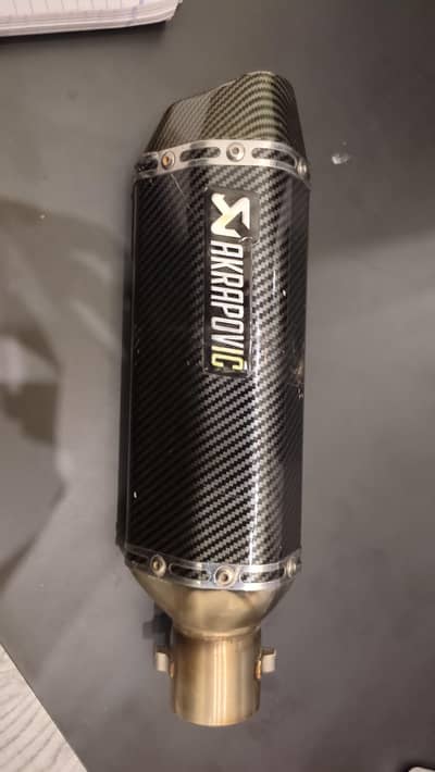 AKRAPOVIC DOLPHIN w db killer good condition