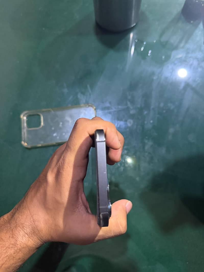 Apple iPhone 12 Pro Max 3