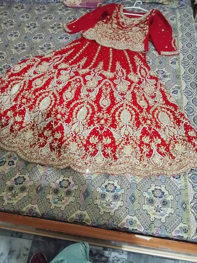 bridal dress one time use same like new  2 Paris available 5.3 height
