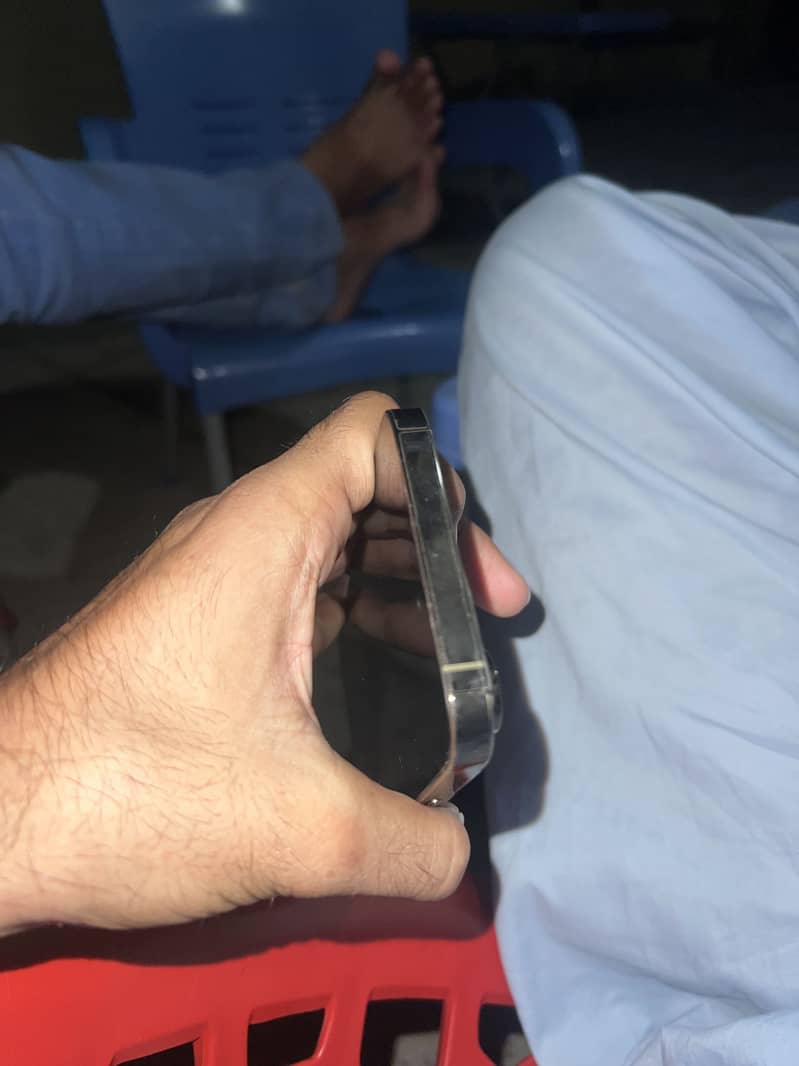 Apple iPhone 14 Pro Max 2