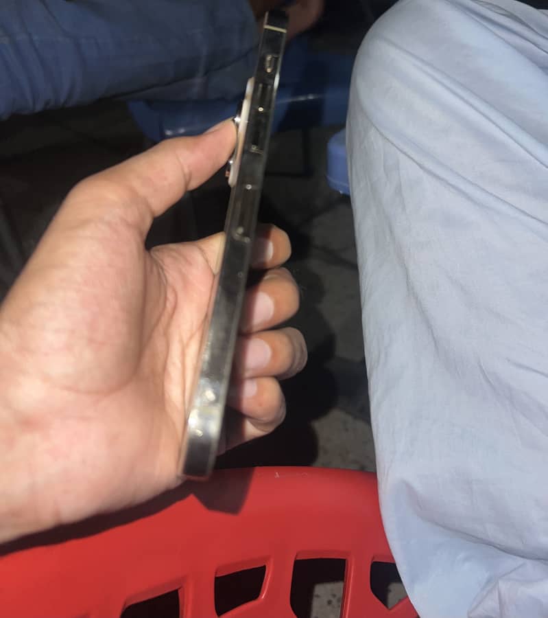 Apple iPhone 14 Pro Max 6