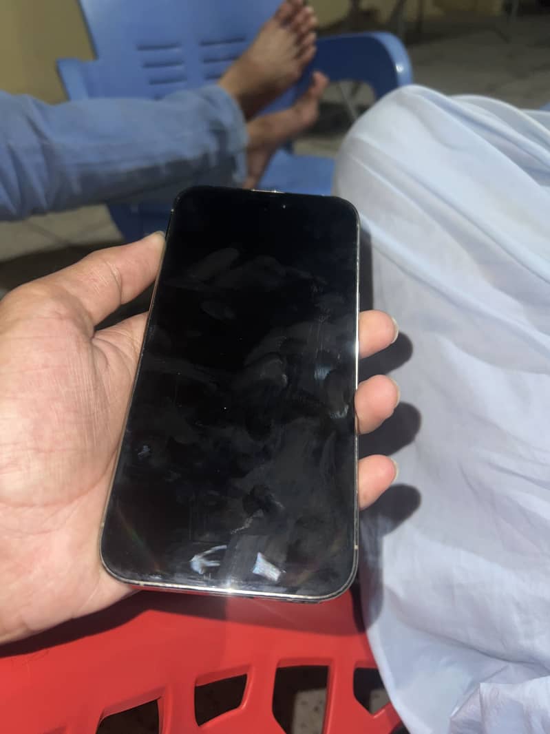 Apple iPhone 14 Pro Max 7