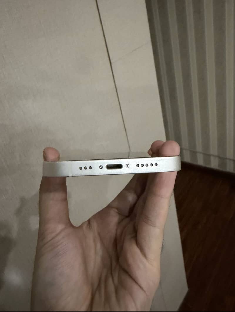Apple iPhone 13 3
