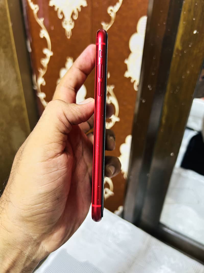 Apple iPhone 11 7