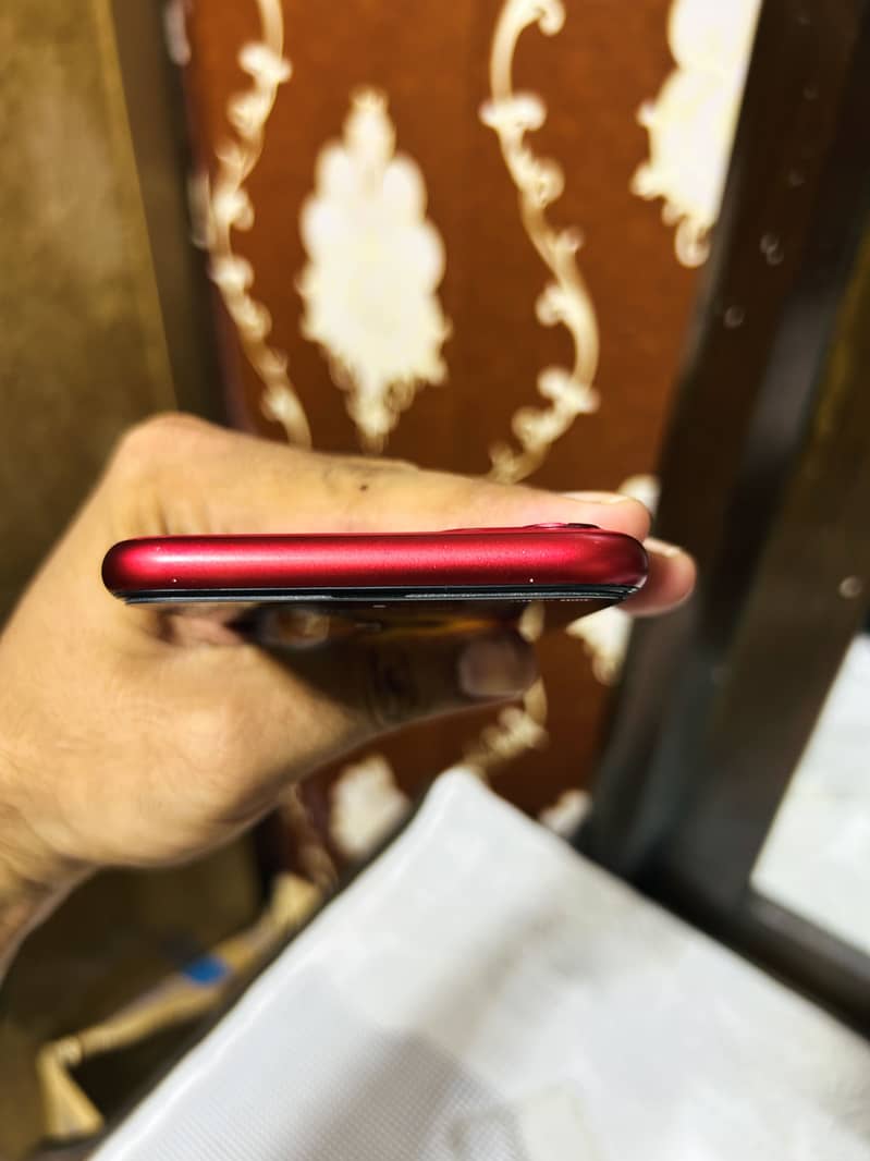 Apple iPhone 11 8