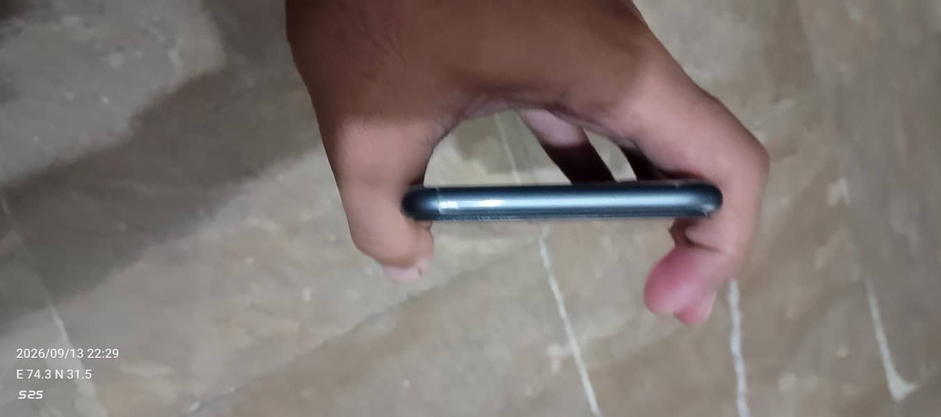 Apple iPhone 8 Plus 1