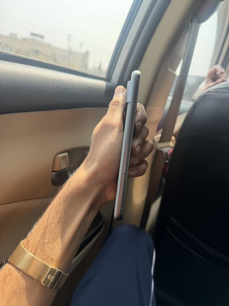 Google pixel 8 2