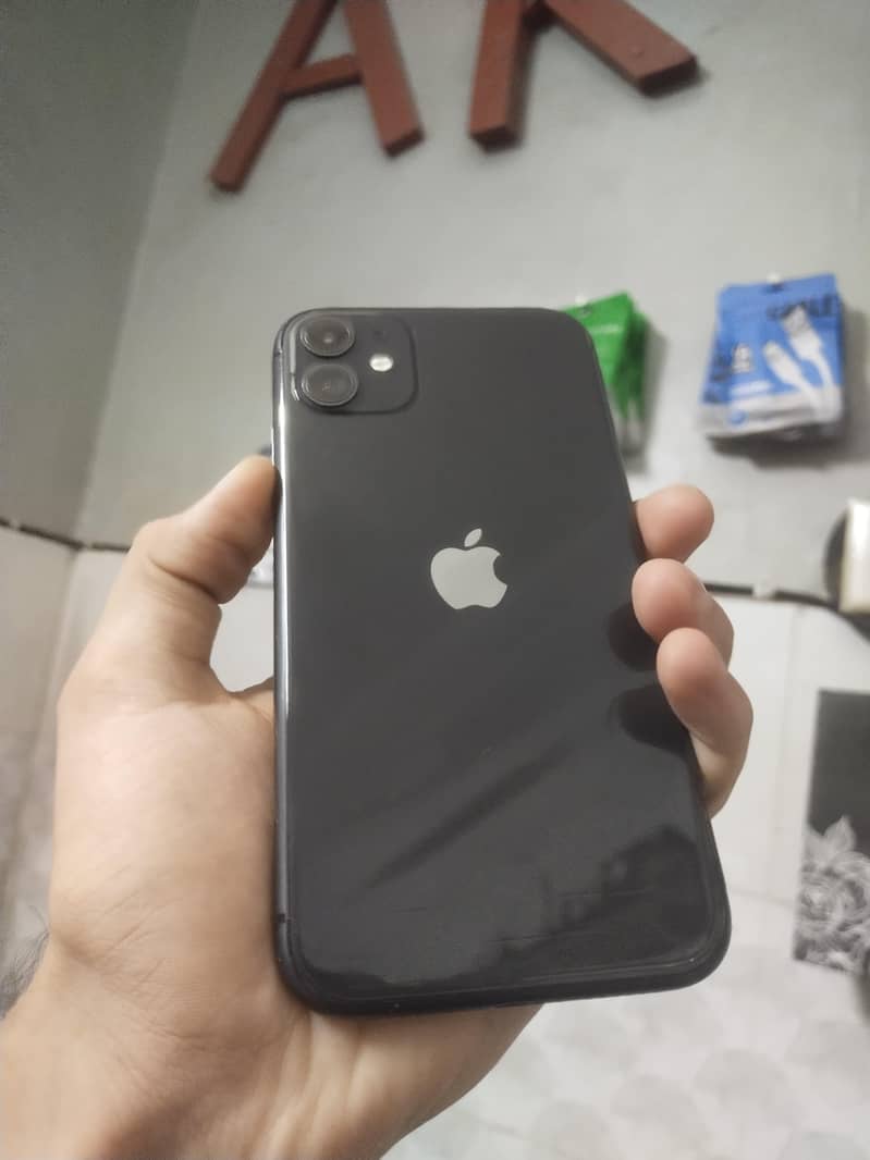 Apple iPhone 11 3