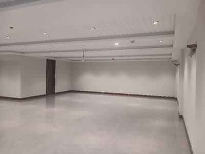 04 MARLA PLAZA AVAILABLE - NEAR KFC
