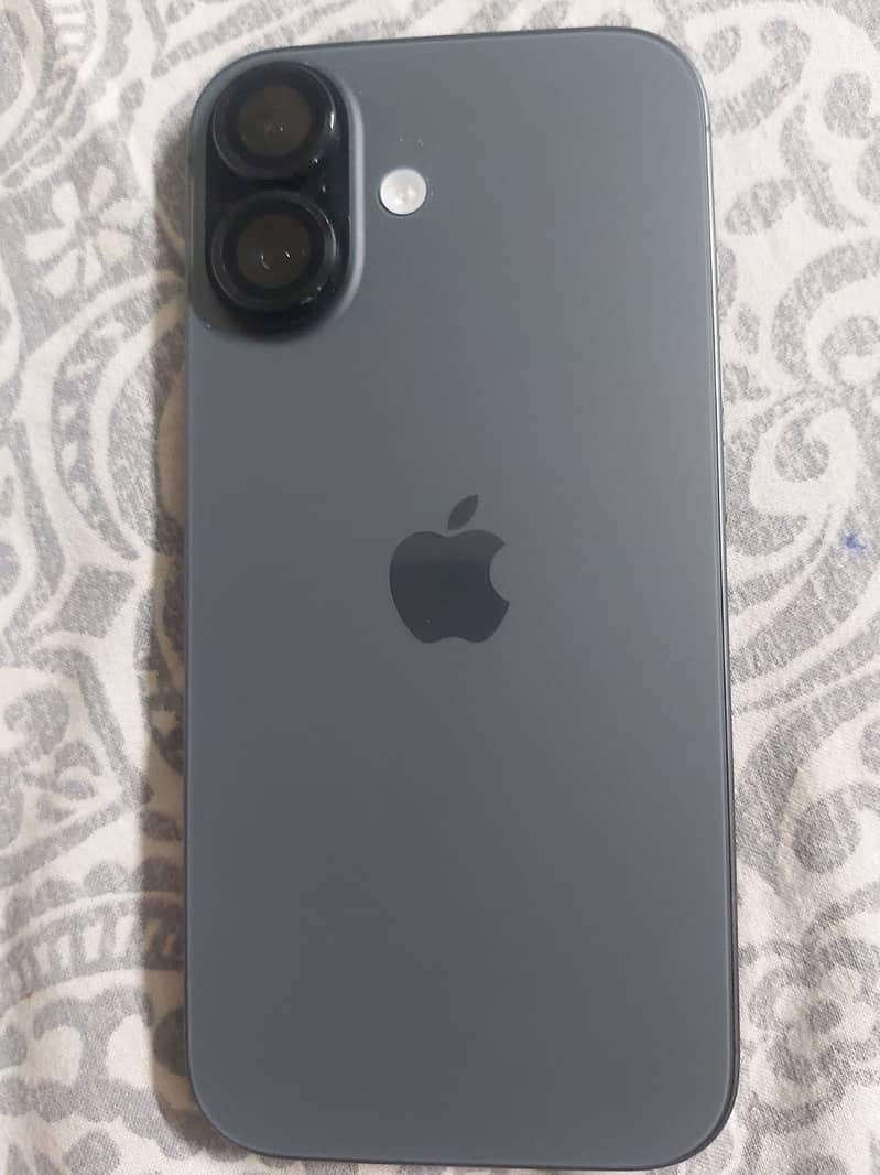 Apple iPhone 17 2