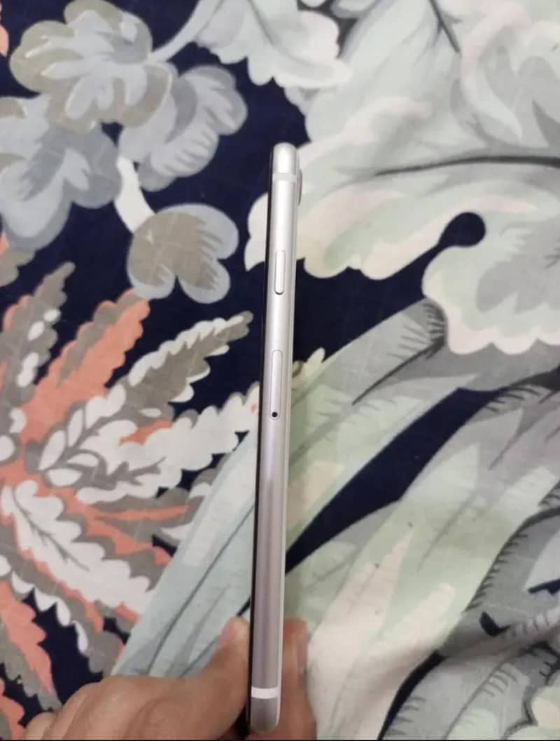 Apple iPhone SE 5