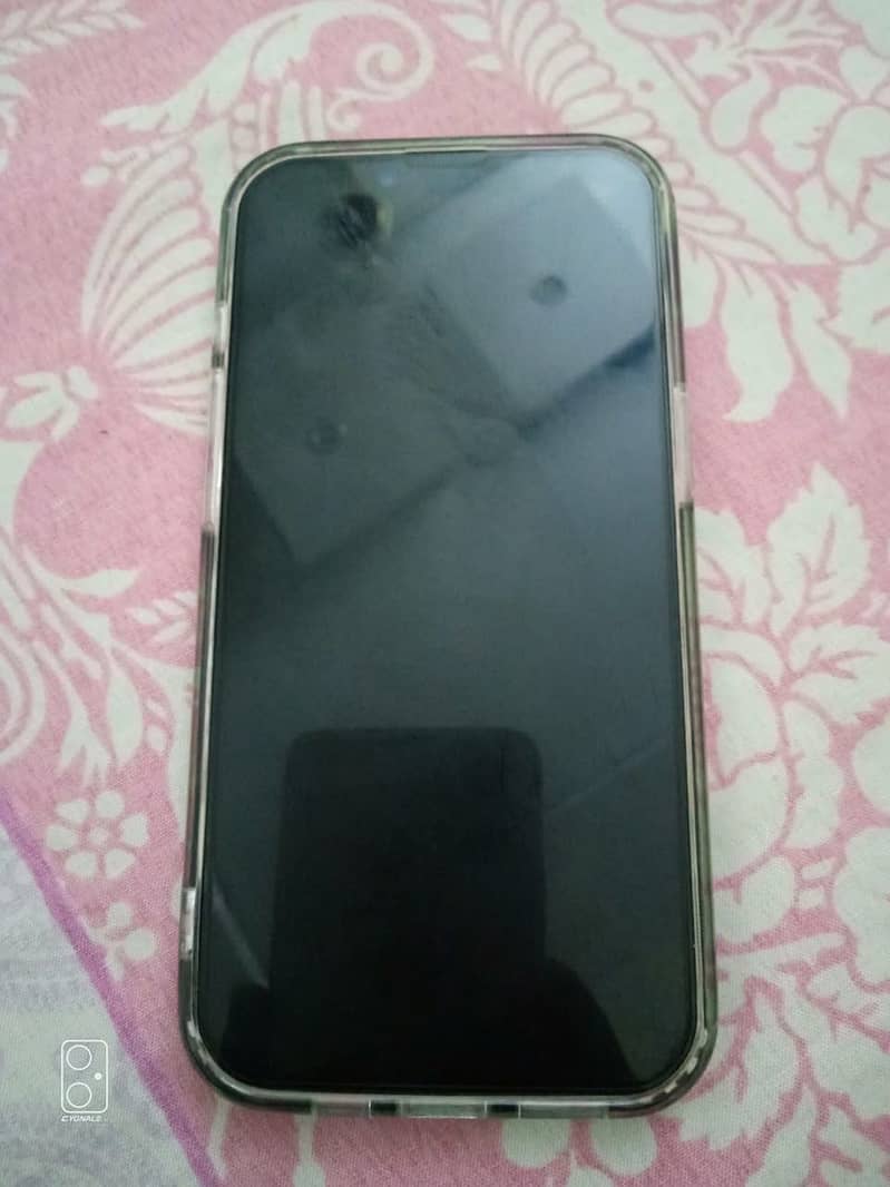 Apple iPhone 16e 5