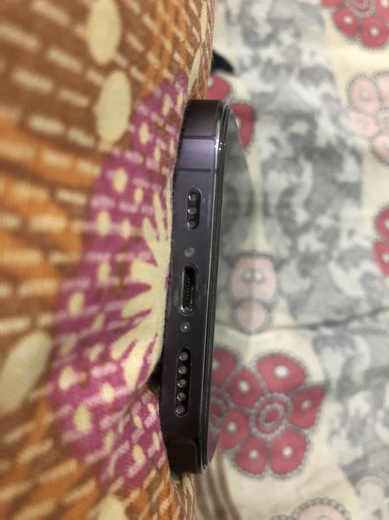 Apple iPhone 14 Pro 3