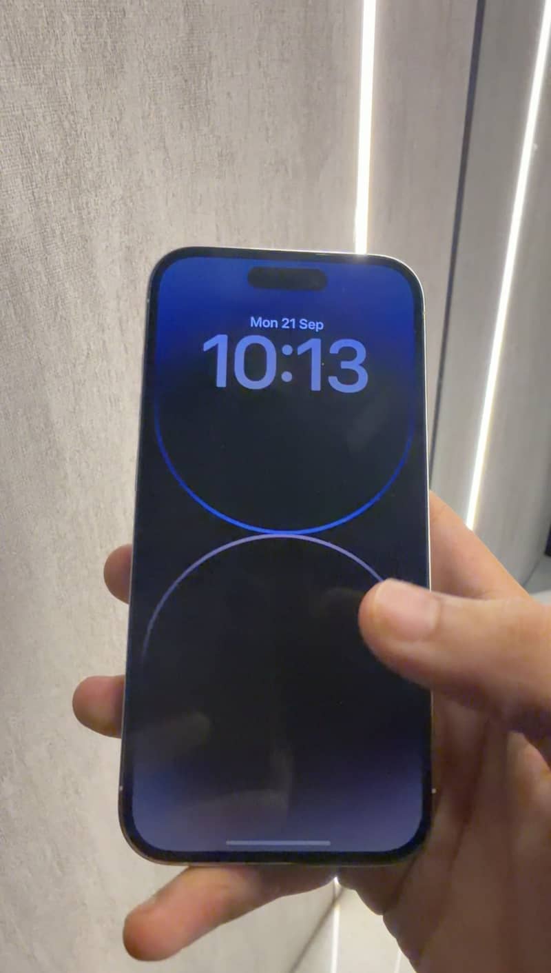 Apple iPhone 14 Pro 0