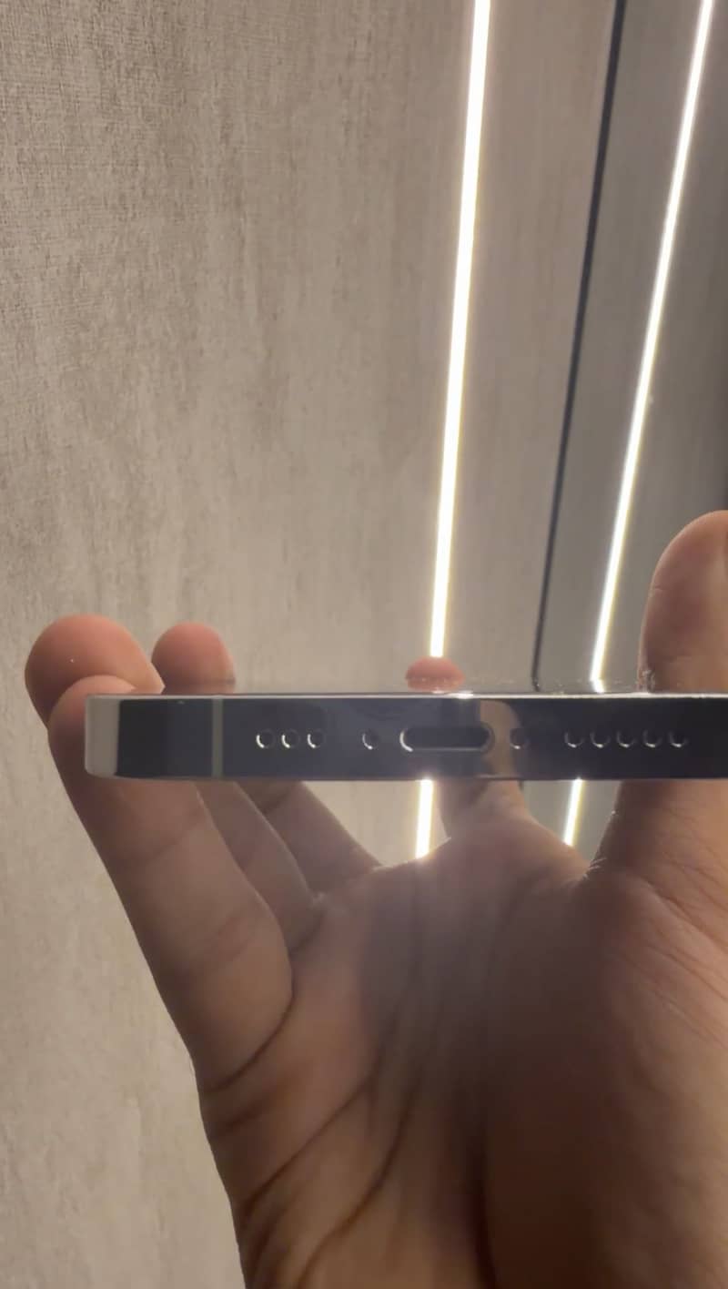 Apple iPhone 14 Pro 3
