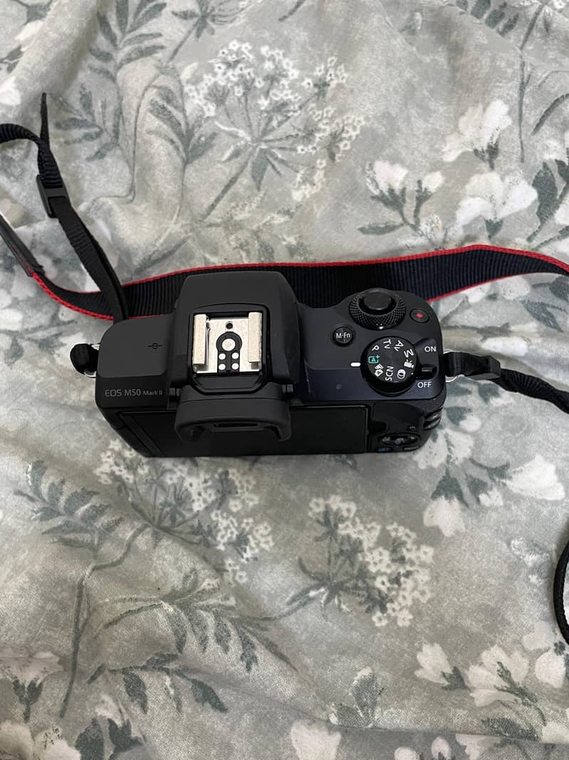 Canon eos mark ii m50 2