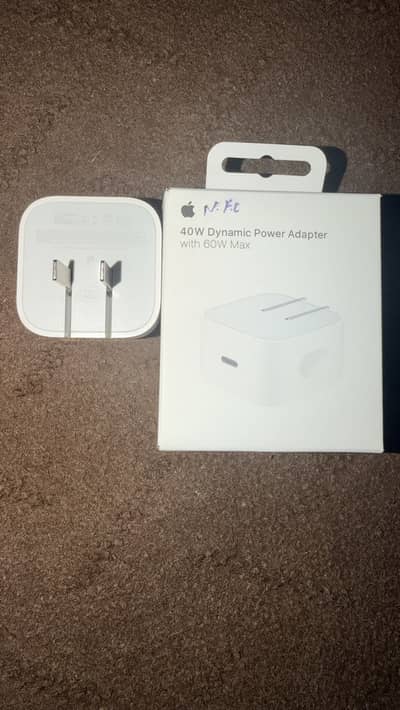 Iphone 17 pro max fast 40 watt charger