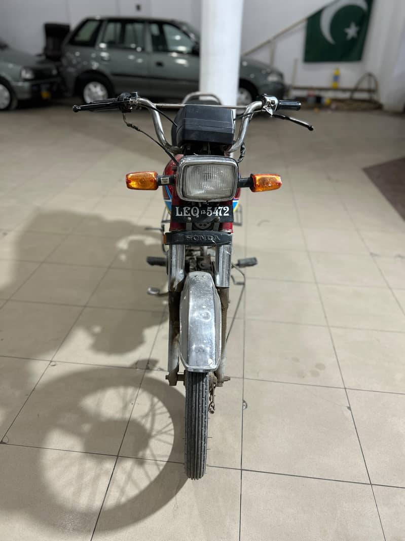 Dhoom 70cc 0