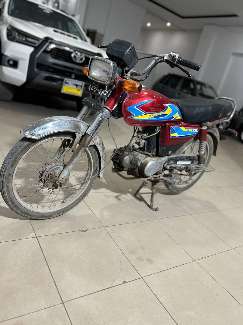Dhoom 70cc 2