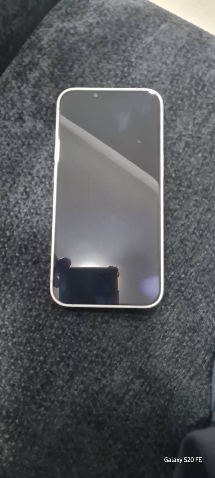 Apple iPhone 17e 2