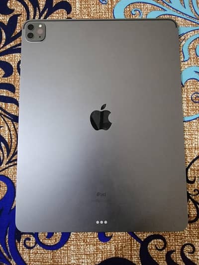 Apple iPad Pro 12.9-inch (4th Gen) 256GB New condition original box