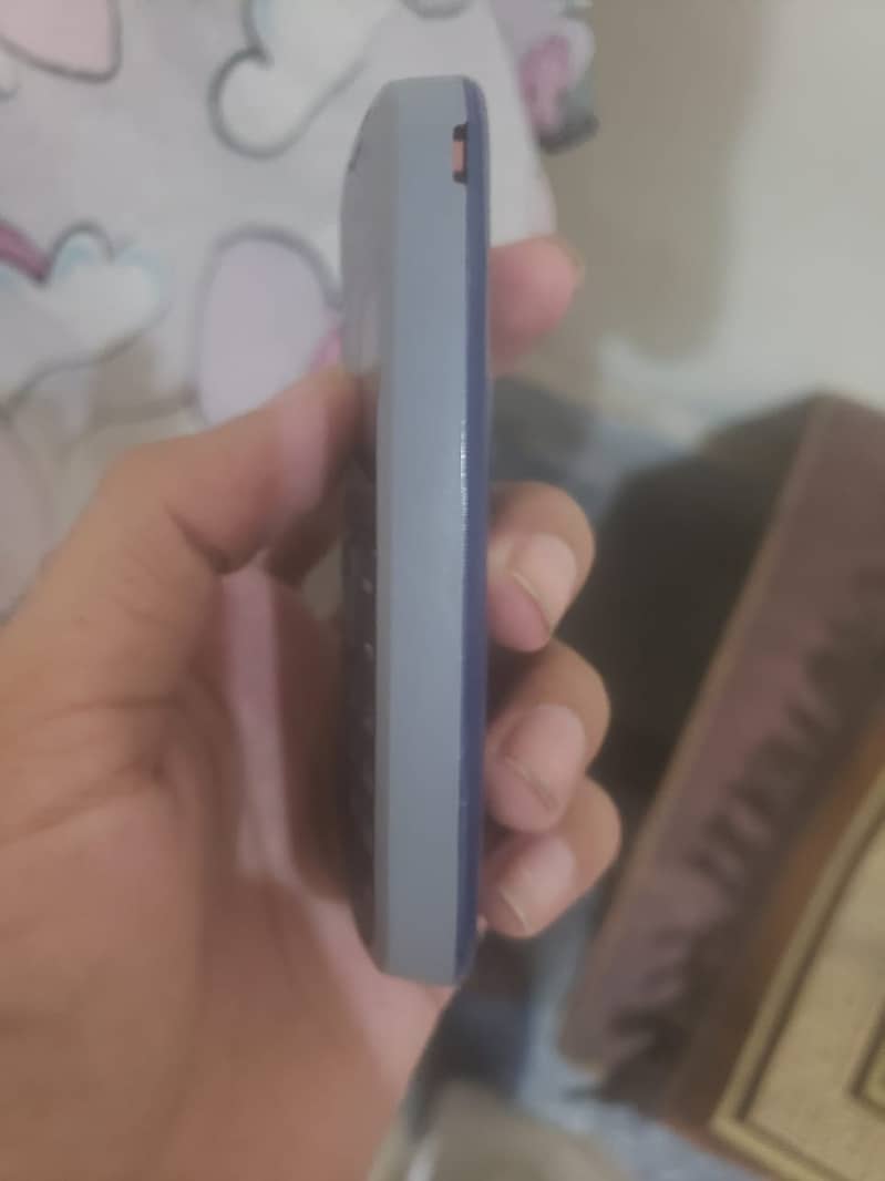 Nokia 1202 4