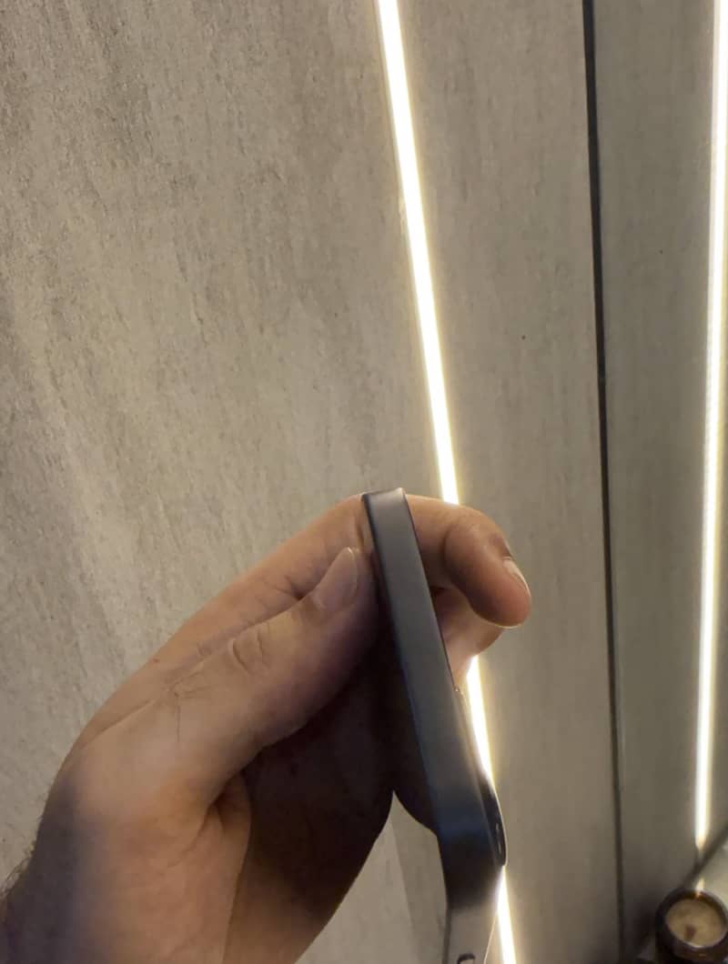 Apple iPhone 13 5