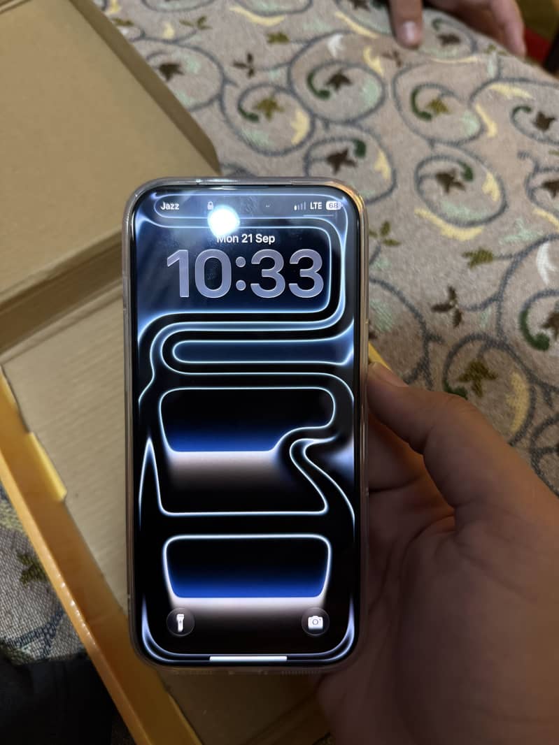 Apple iPhone 17 Pro Max 2