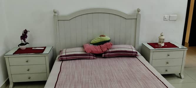 Pure lakri ka bana queen bed set +2 side table+study desk+mattress