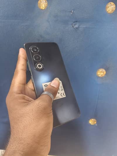Itel S25   GB. 6  GB. 128
