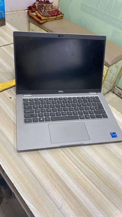 Dell core i5 11 generation 8 gb ram 256 SSD  5420 model .