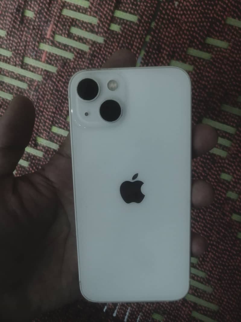 Apple iPhone 13 1