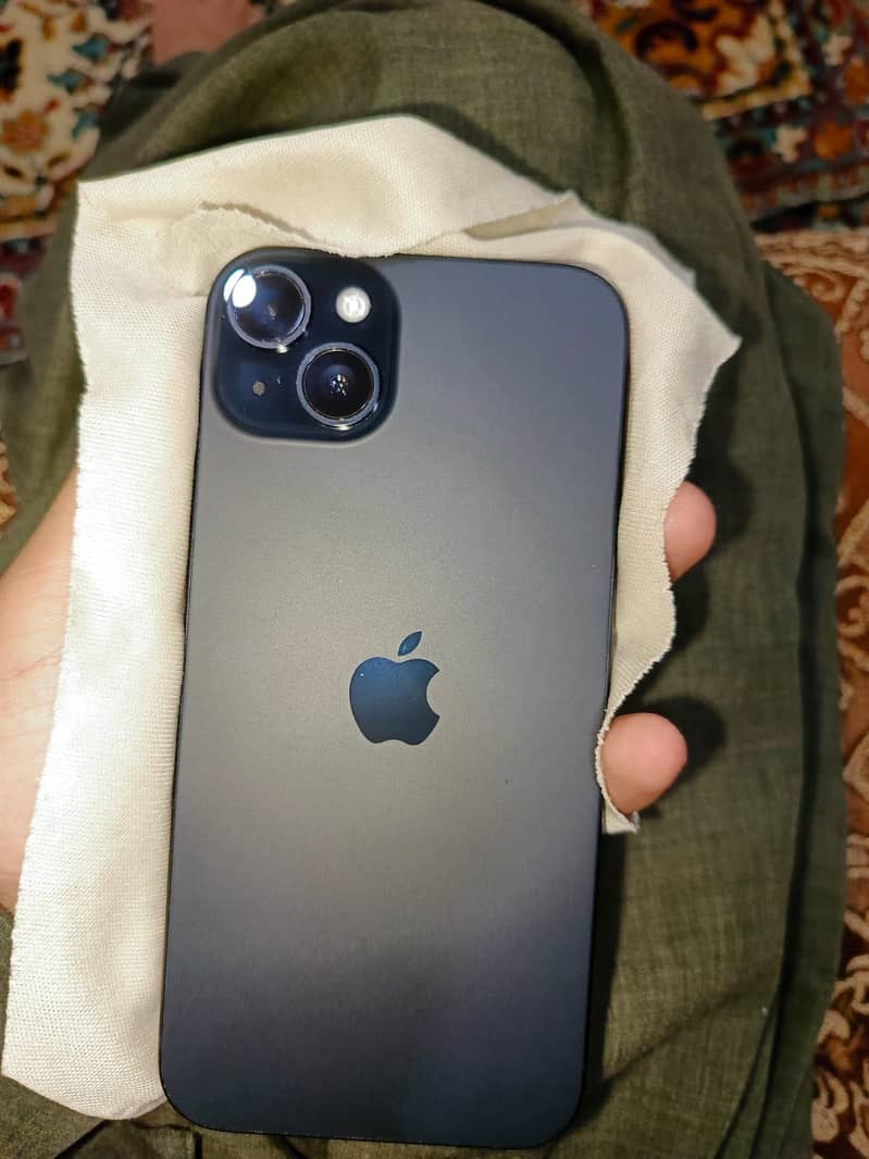 Apple iPhone 15 plus 4