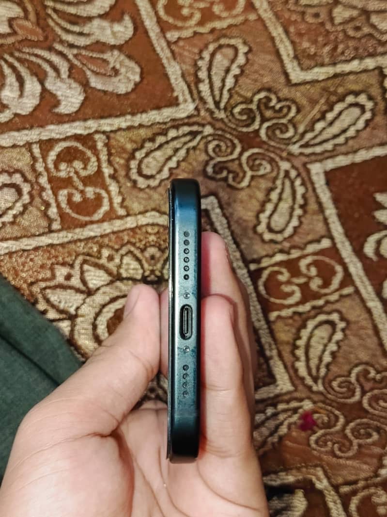 Apple iPhone 15 plus 5