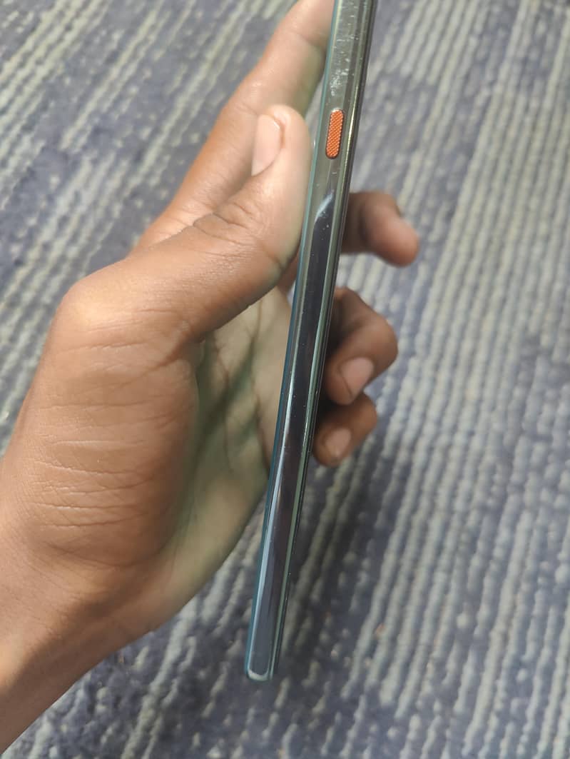 Tecno CAMON 40 4