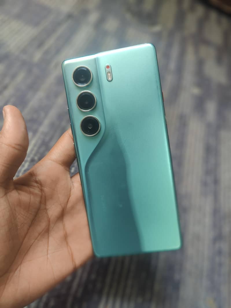 Tecno CAMON 40 5