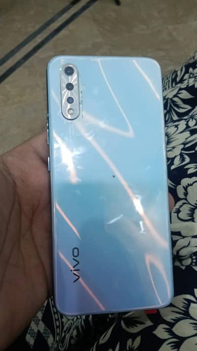 Vivo S1