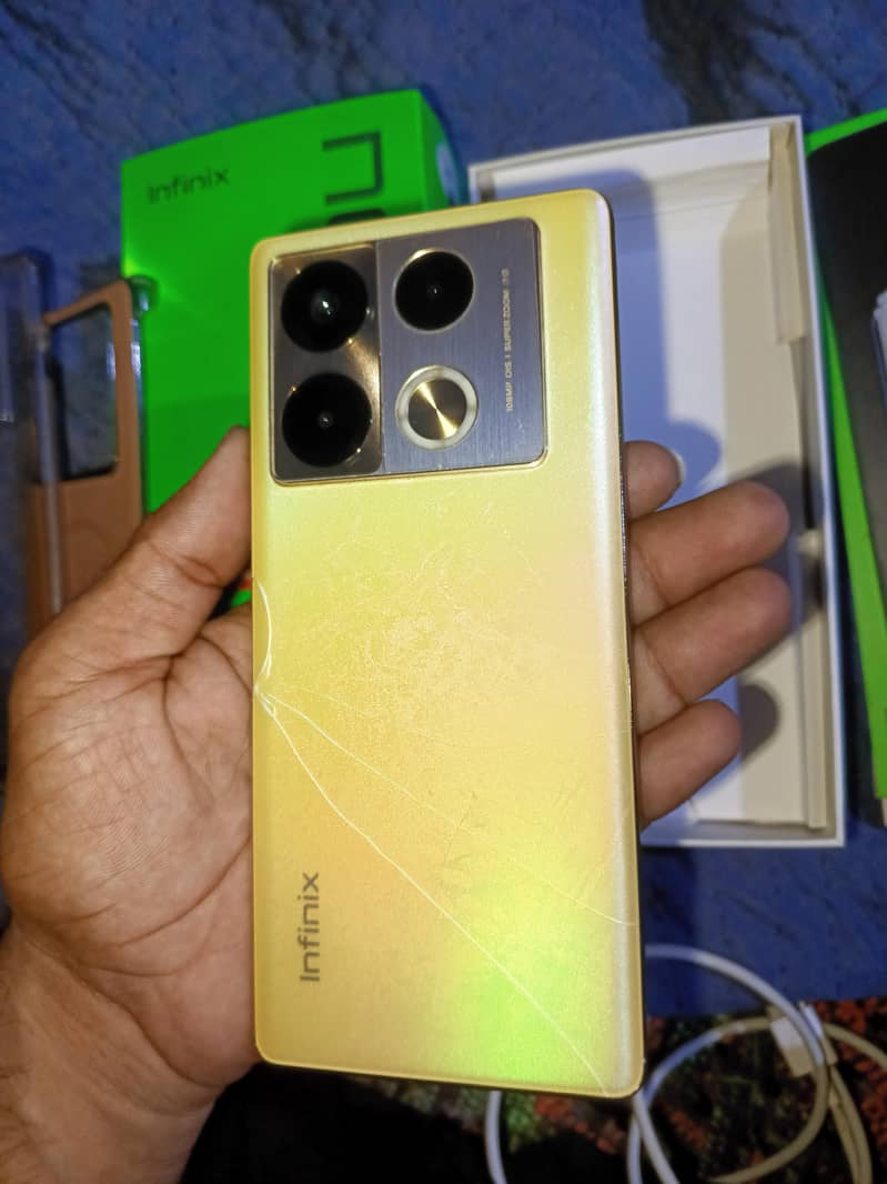 Infinix Note 40 Pro 3