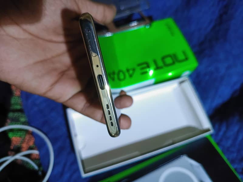 Infinix Note 40 Pro 4