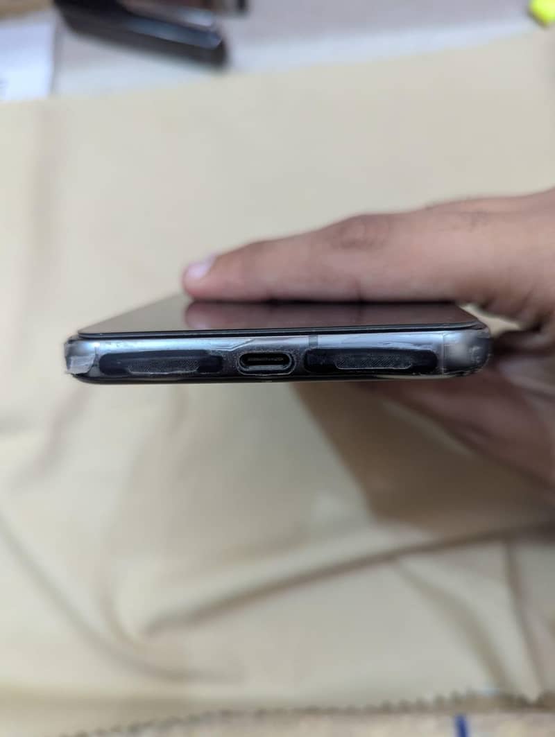 Google Pixel 8 Pro 2